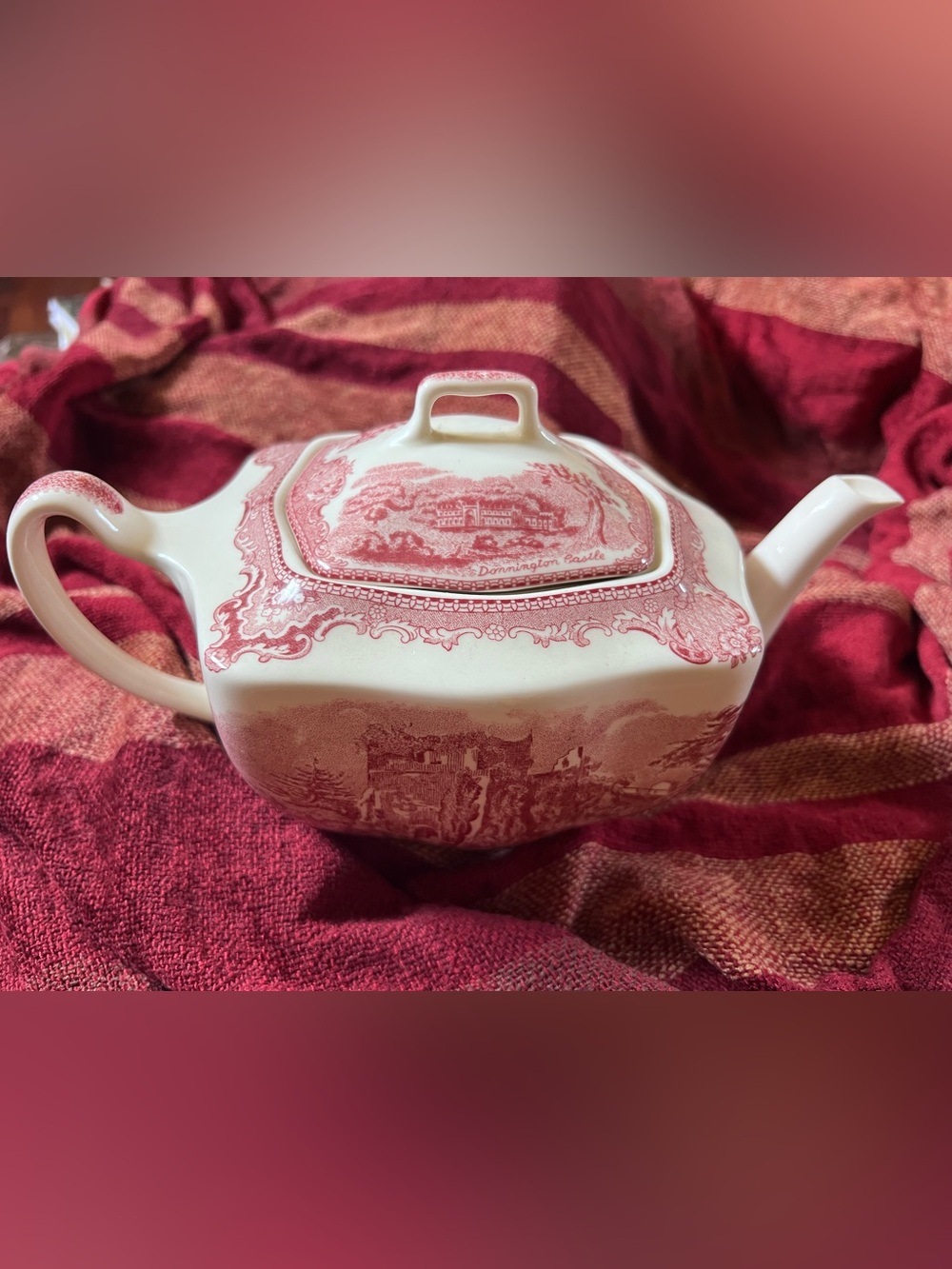 Vintage Johnson Bros England Old Britain Castles Teapot China.